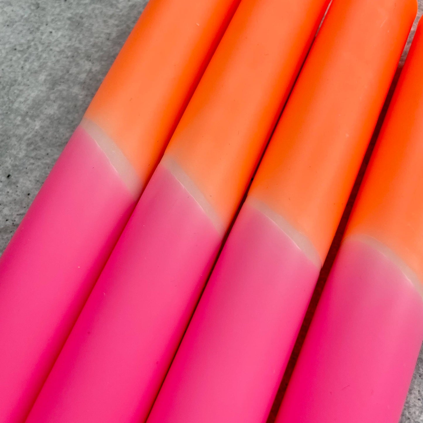 Dip Dye Kerzen - neon pinkorange